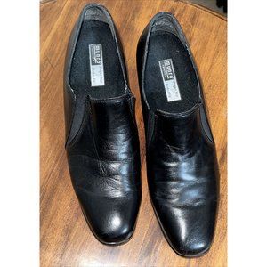 Munro American Loafer Heels Black Leather w/Elastic Bands M280781 Size 8.5M